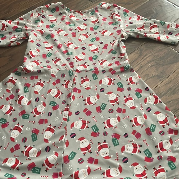 Santa dress - Picture 3 of 4